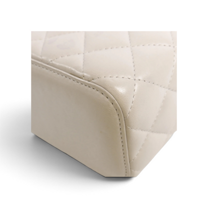 Chanel Mini Vanity Cuir d’agneau Gris claire — vue 15