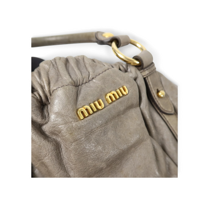 Miu Miu Vitello Cuir de veau Gris — vue 6
