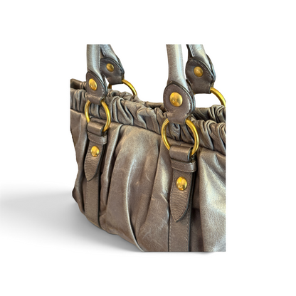 Miu Miu Vitello Cuir de veau Gris — vue 9