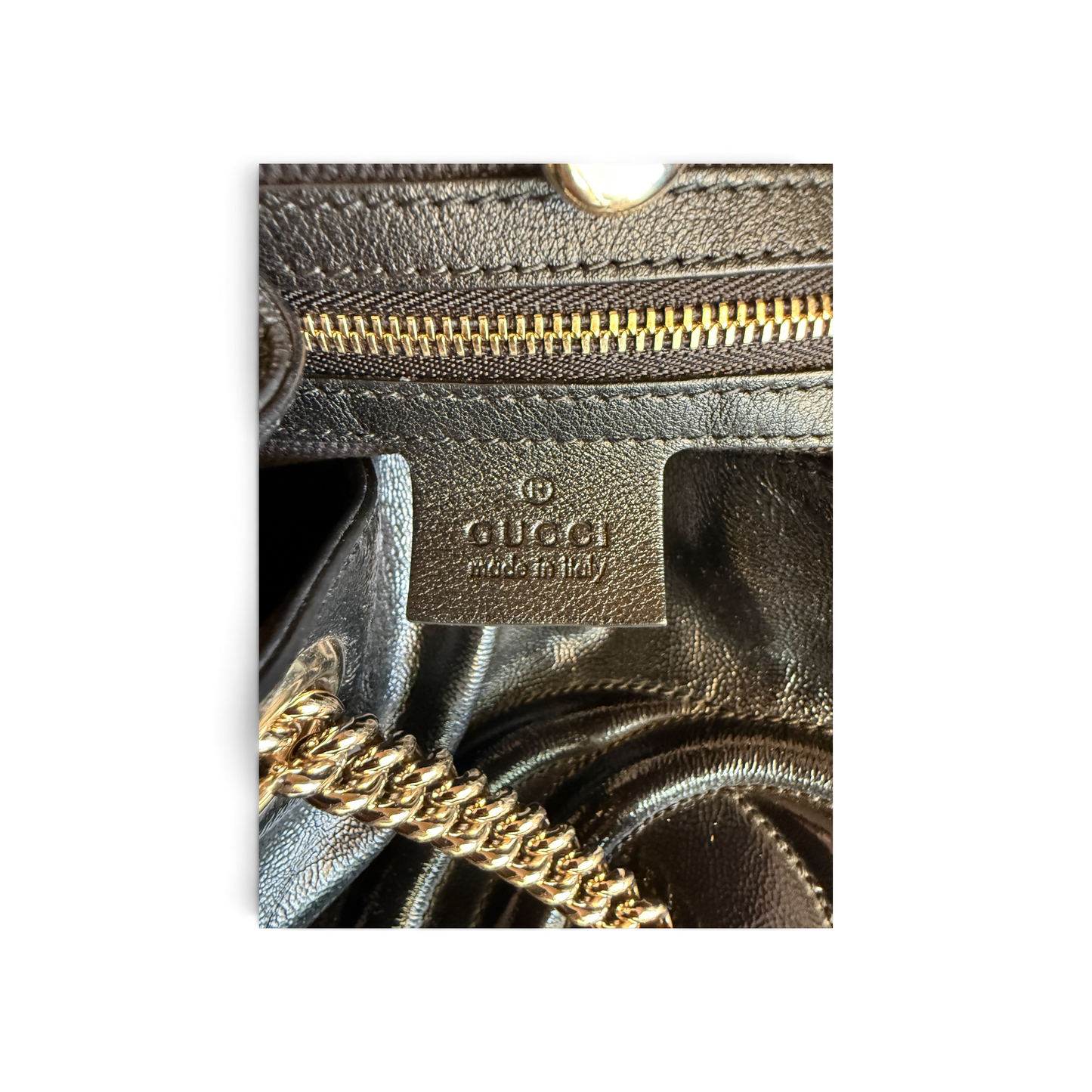 Gucci Soho cuir verni noir chaîne dorée — vue 9