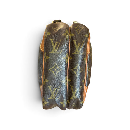 Louis Vuitton Amazon Monogram Marron — vue 5