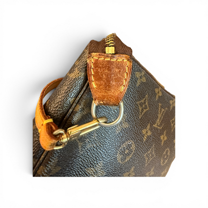Louis Vuitton Pochette accessoire Monogram